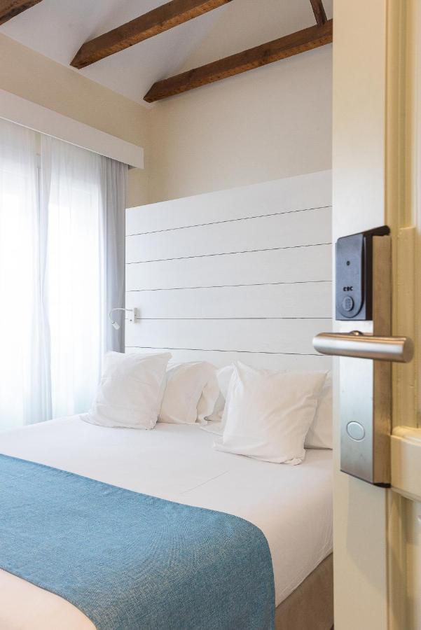 Madeinterranea Suites Málaga Buitenkant foto